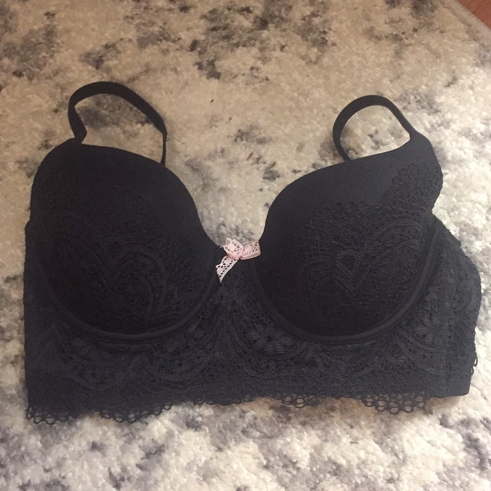 Victoria's Secret black lacy bustier size 32D